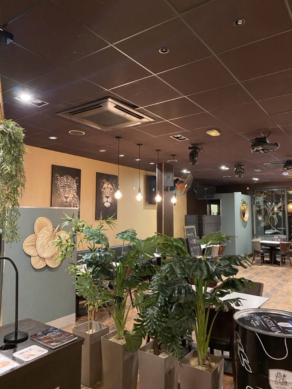 Salle intérieure -